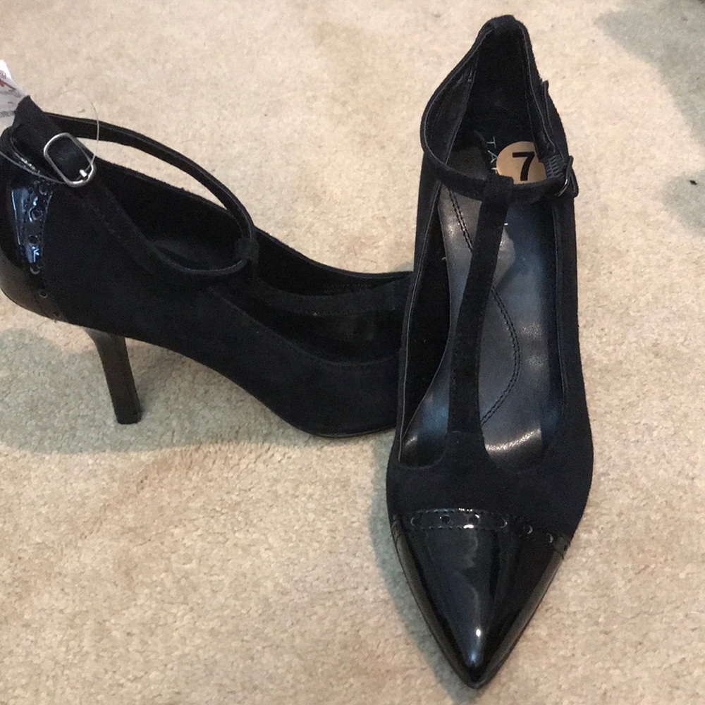 Tahari Black Suede/patent pumps